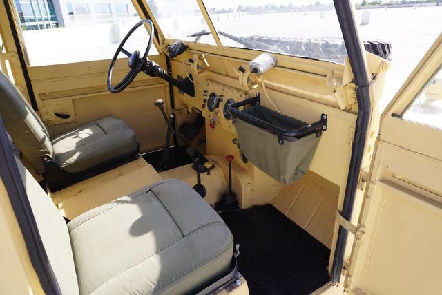 1972 Land Rover Santana 2A-88