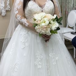 Wedding Dress Size 24  Thumbnail