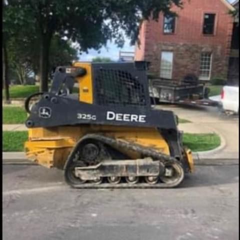 Skid Steer / Bobcat / Tractor El Dia/ Per Dayyy