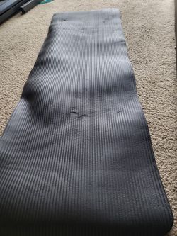 2 Yoga Mats (Grey and Black) for sale Thumbnail