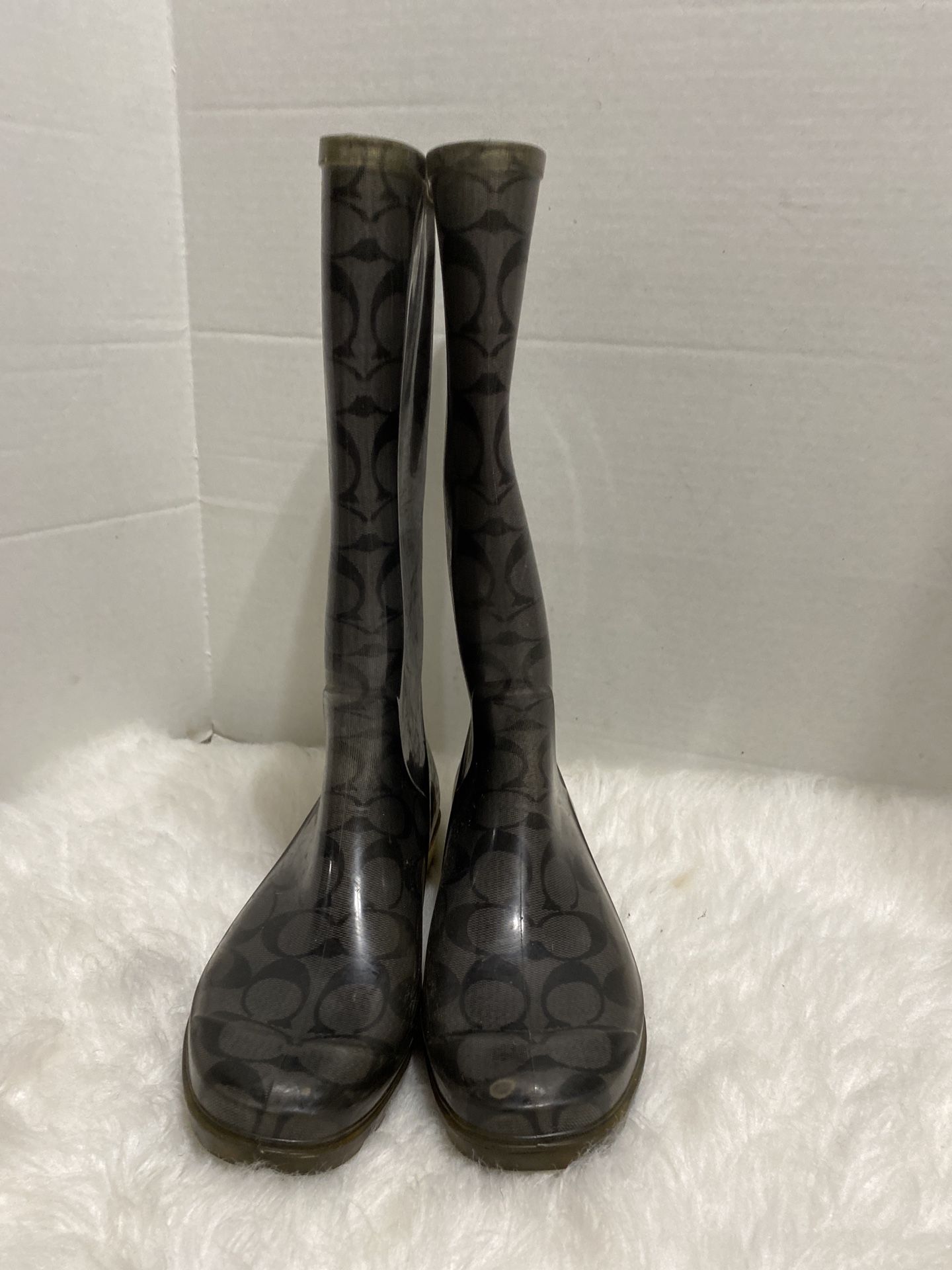 Coach Beige Signature C Rubber Rain Boots Ladies SIZE 6
