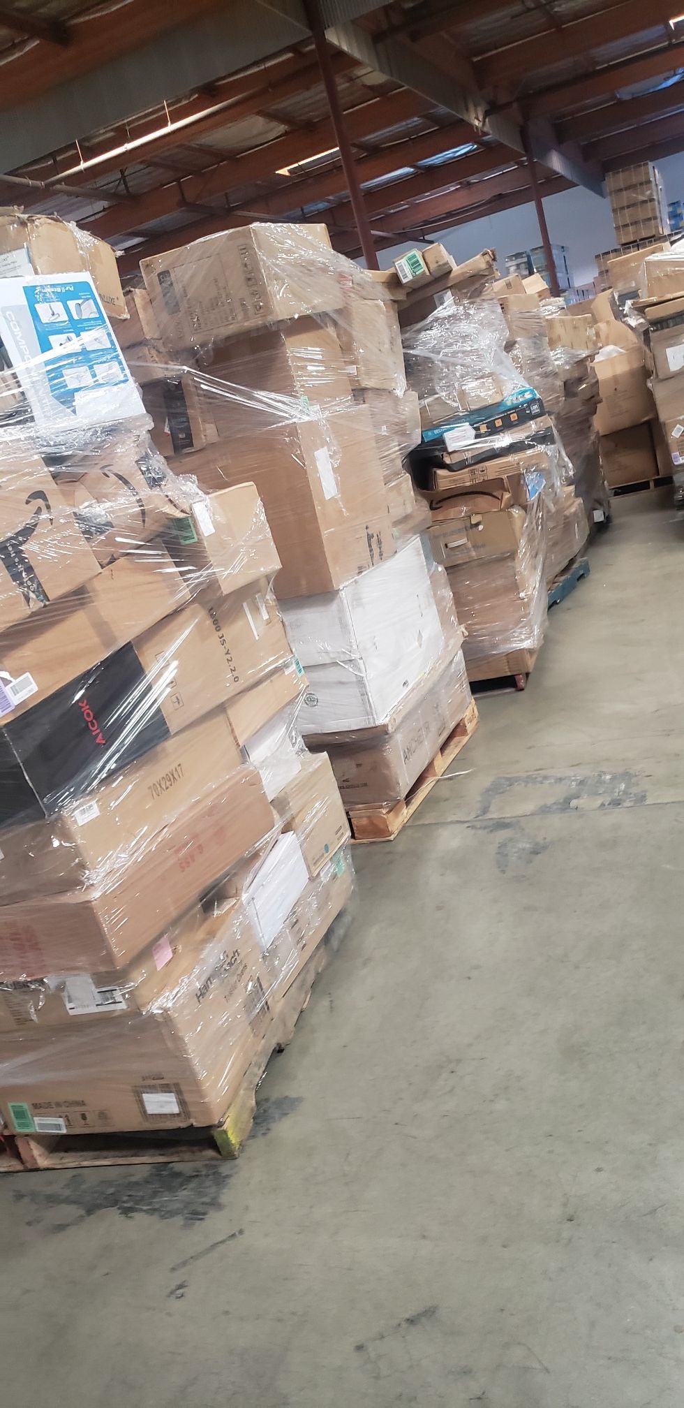 Great merchandise Pallets just arrived/RECIBIMOS NUEVAS PALLETAS DE