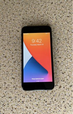 Great Condition Iphone Se Black Straight Talk For Sale In Brooklyn Ny Offerup