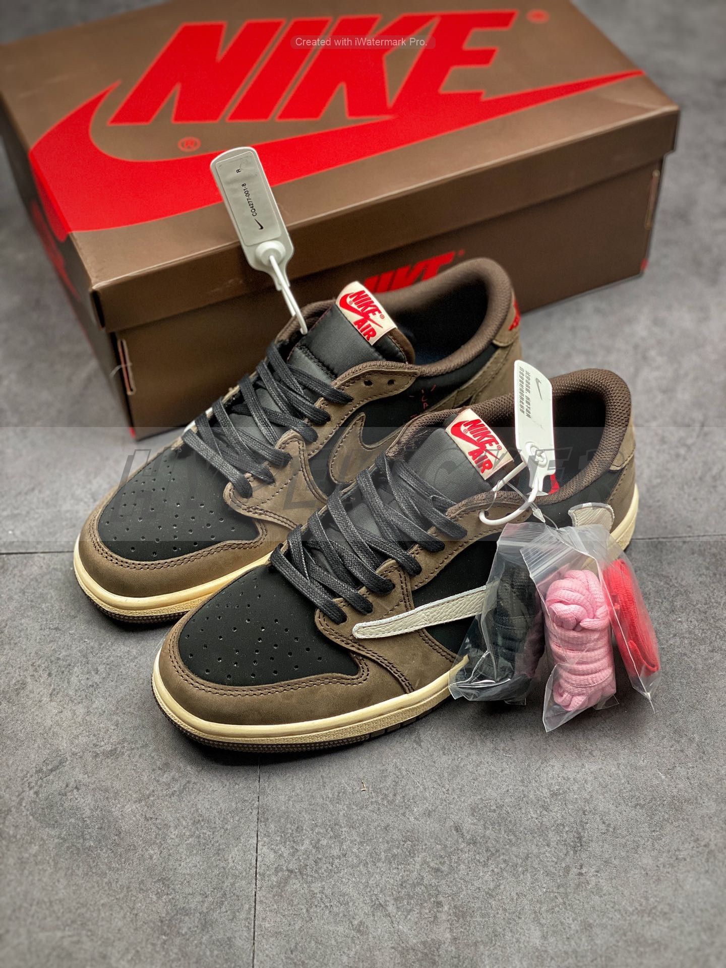 Jordan 1 Low Sp Travis Scott Ab4