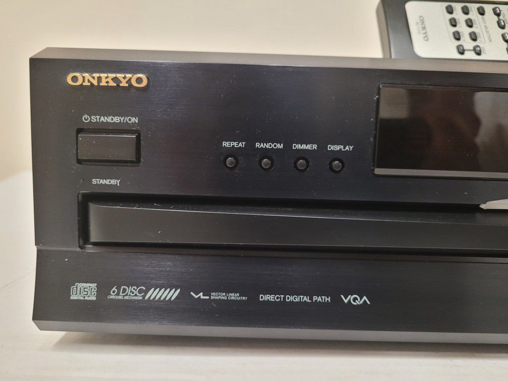 Onkyo DX-C390 6 CD Compact Disc Changer/Player W/ Remote