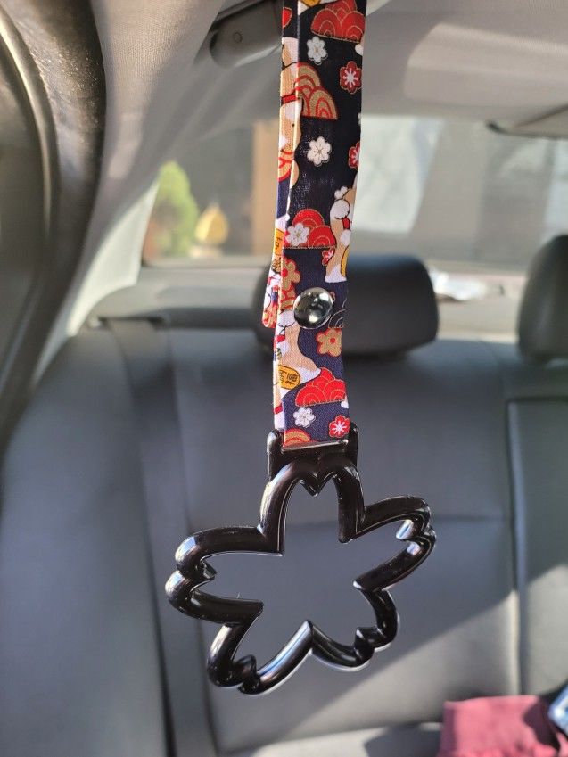 BRAND NEW STAR BLACK HANDLE WITH SAKURA HANDLE STRAP