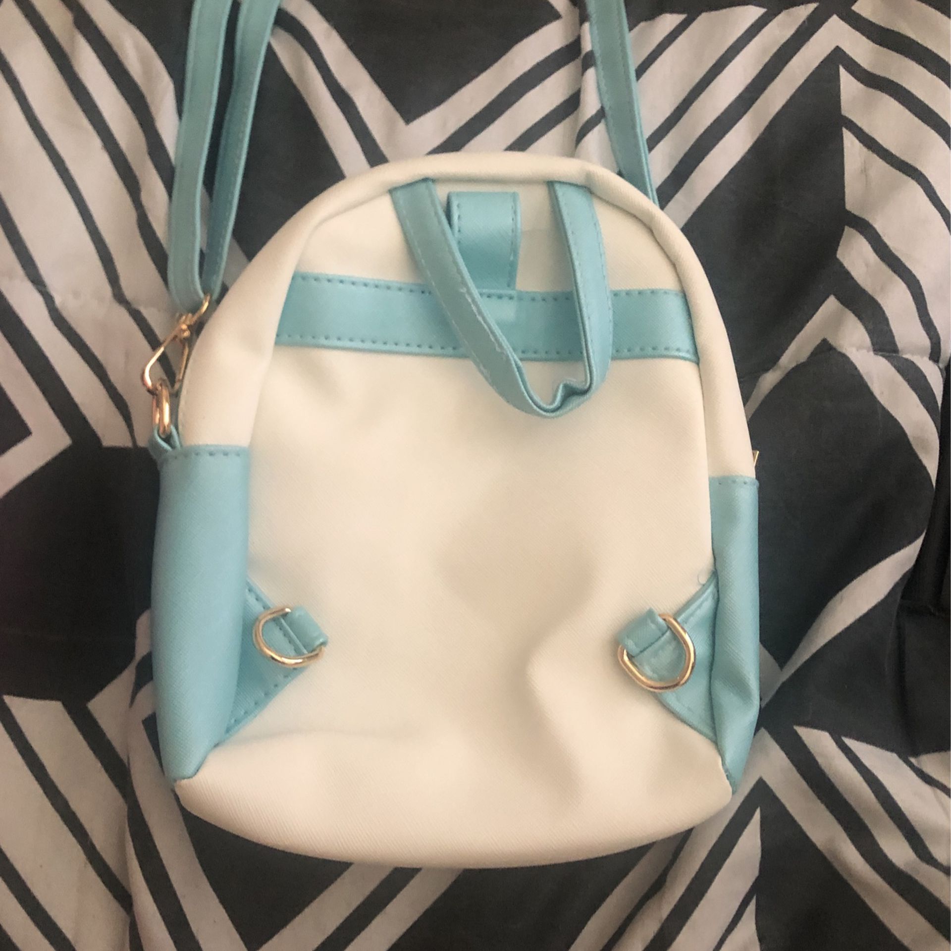  Cinnamon roll Backpack/purse