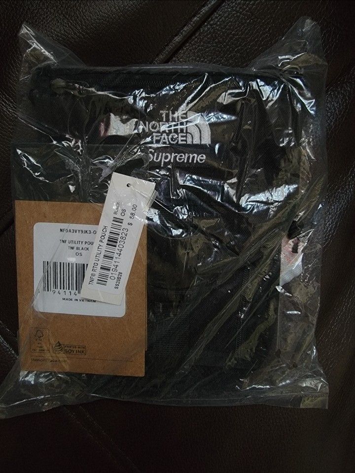 Supreme x The North RTG Utility Pouch Black