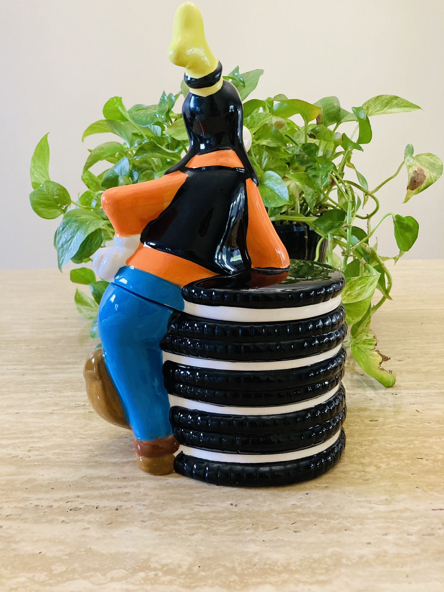 Disney Goofy Ceramic Cookie Jar Oreos Theme 12" - NWT
