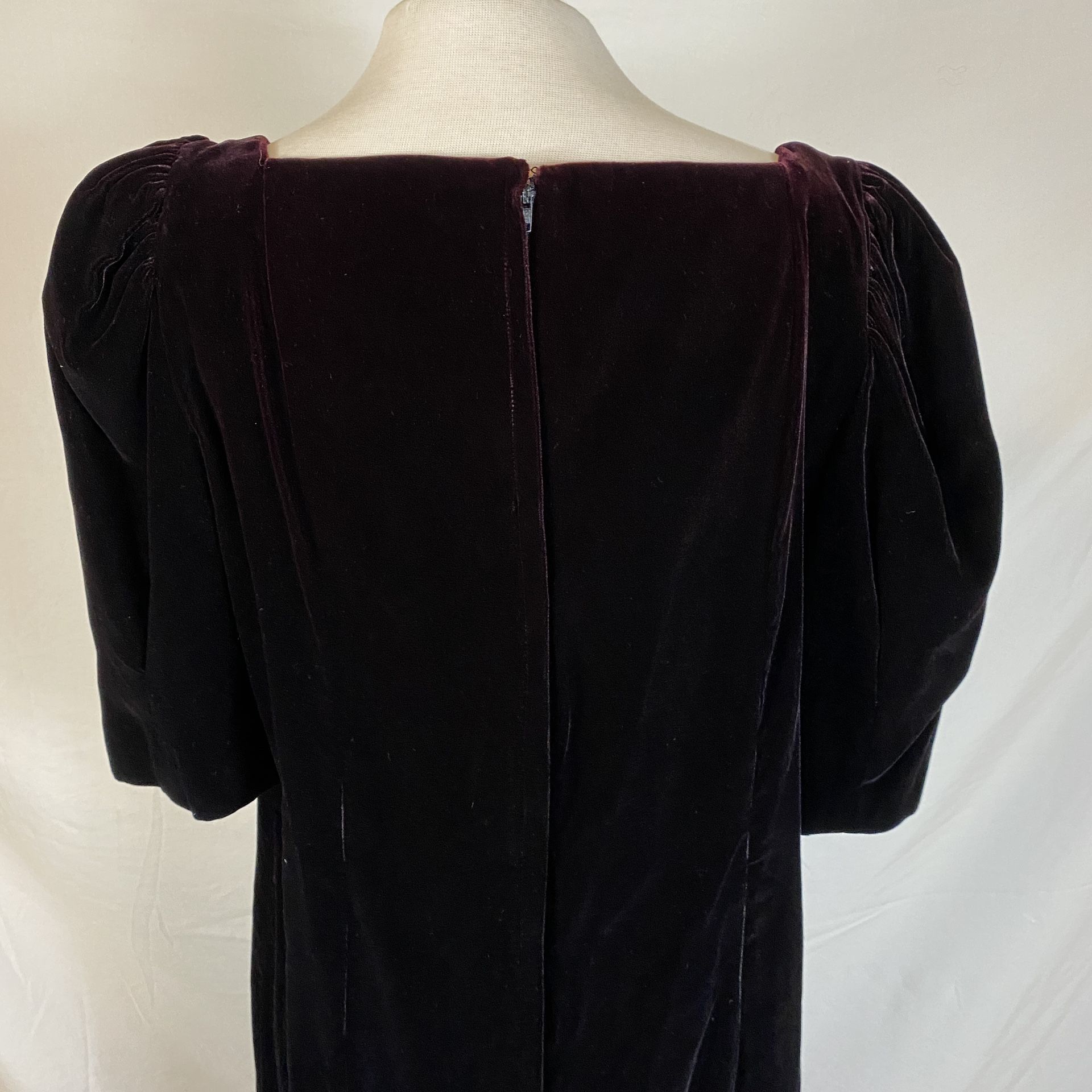 Vintage 80s Black Velvet Formal Prom Party Dress Cachet by Bari Protas Size 16