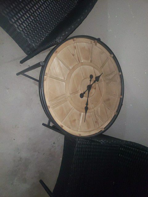 Very RARE clock Table. Works Great !!! You Can Hear It With Each TICK IT TAKE .