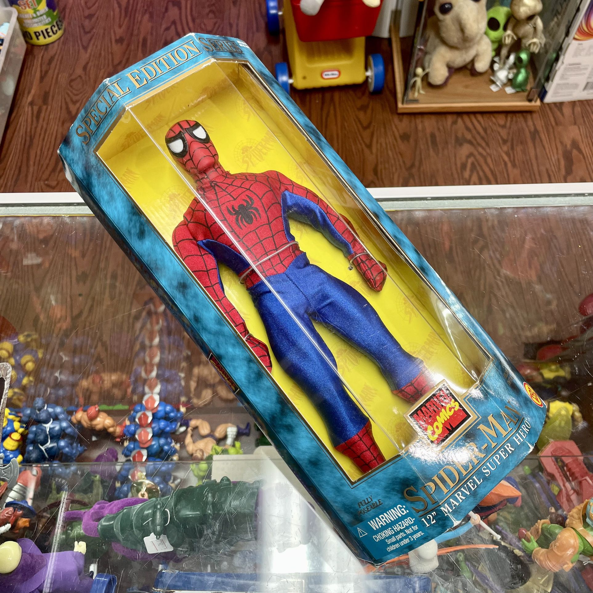 Vintage 1997 Toy Biz Special Edition Series Spider-Man 12” Marvel Super Hero Action Figure Toy NIB - Highly Detailed, Cloth Clothes