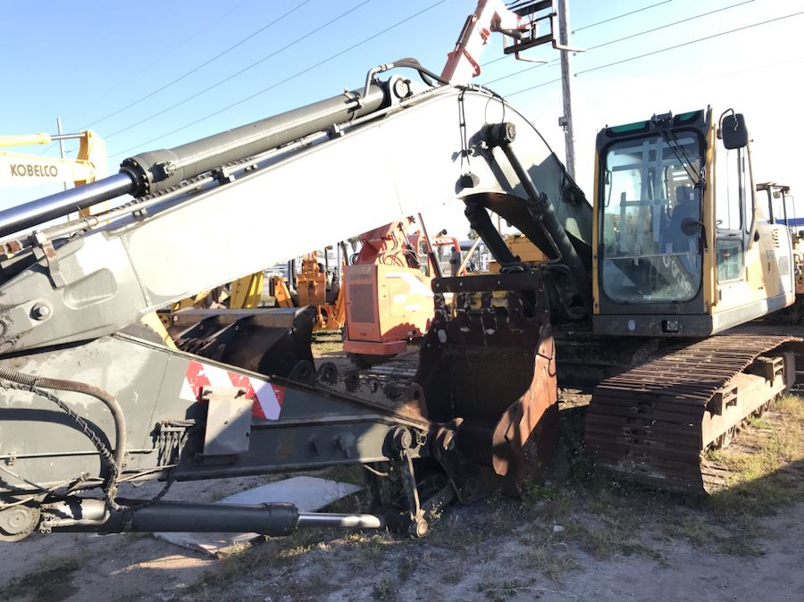 Volvo EC210BLC excavator for part or it can be fix complete machine