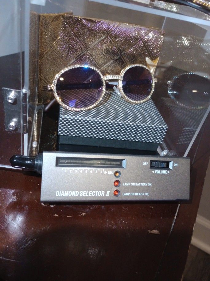Glasses ✨ Austrian Import ✈️💎Real Lab Diamond VVS clarity shine👀Diamond Test☑️ 🥵