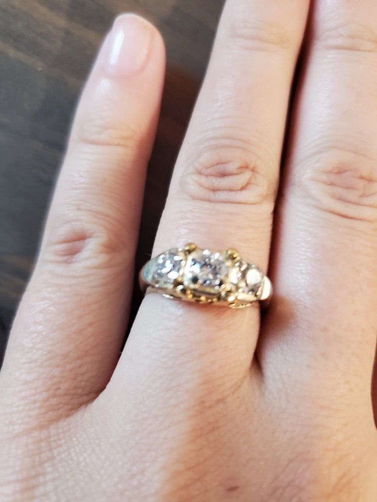 Vintage Two-toned Diamond Wedding Ring