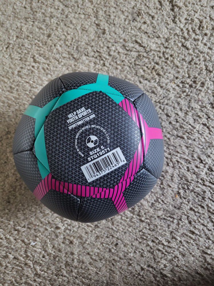 DSG Size 5 Soccer ball