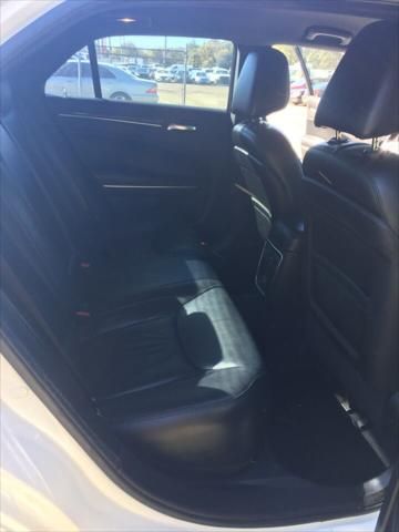2011 Chrysler 300