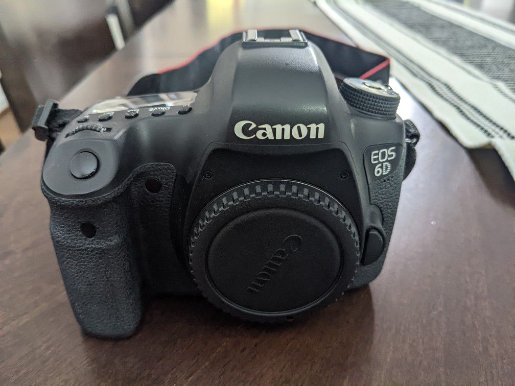 Canon EOS 6D Full Frame SLR Camera