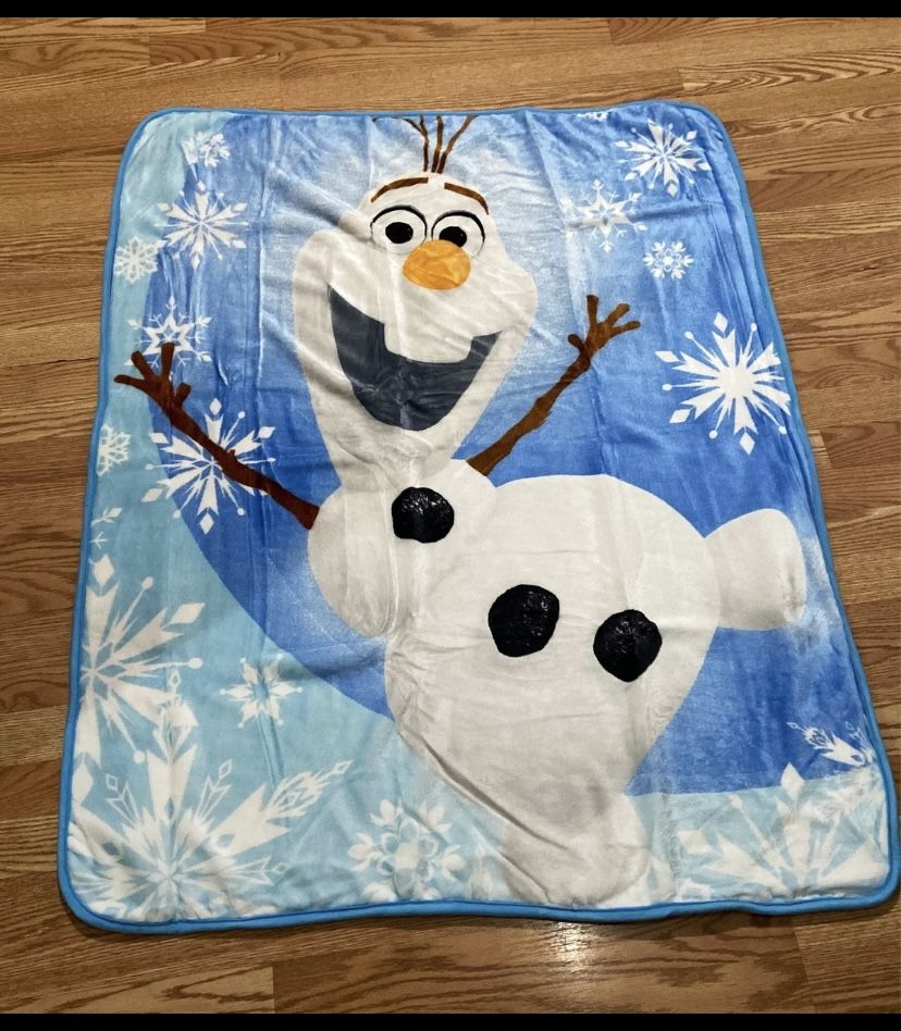 BUY(2) Disney/Marvel Sherpa/Borrego Blankets
