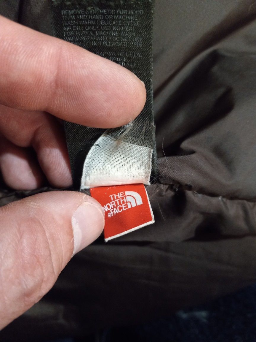 Men's North Face XL Hyvent.