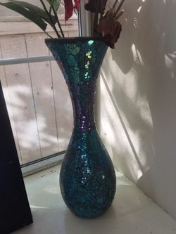 Beautiful sky blue glassware vase Thumbnail