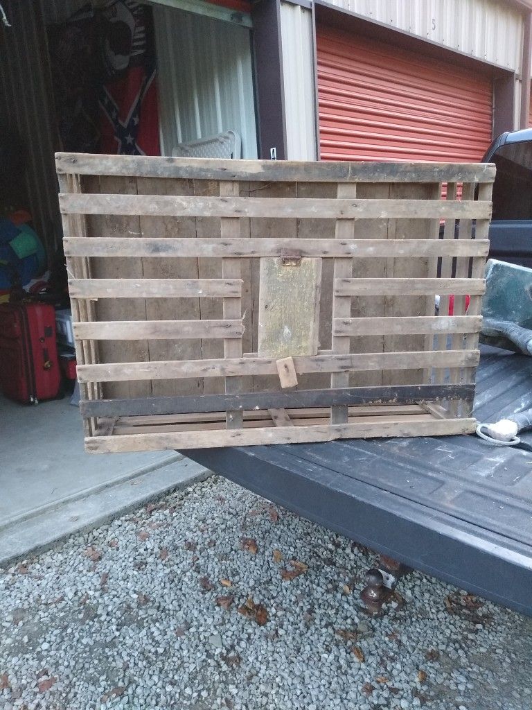 Wood Chicken Crate