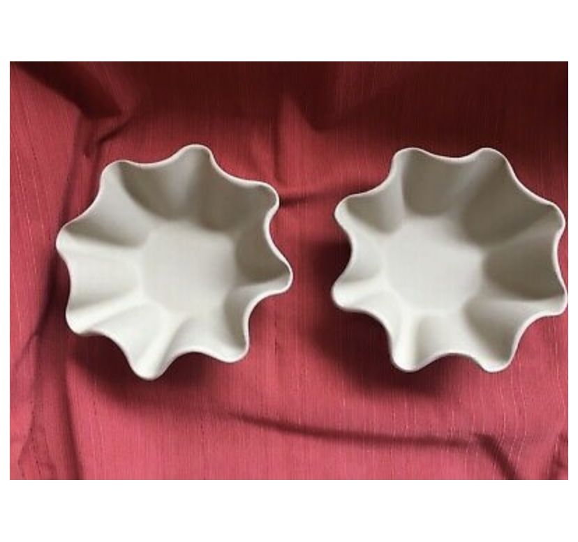 Pampered chef taco bowls