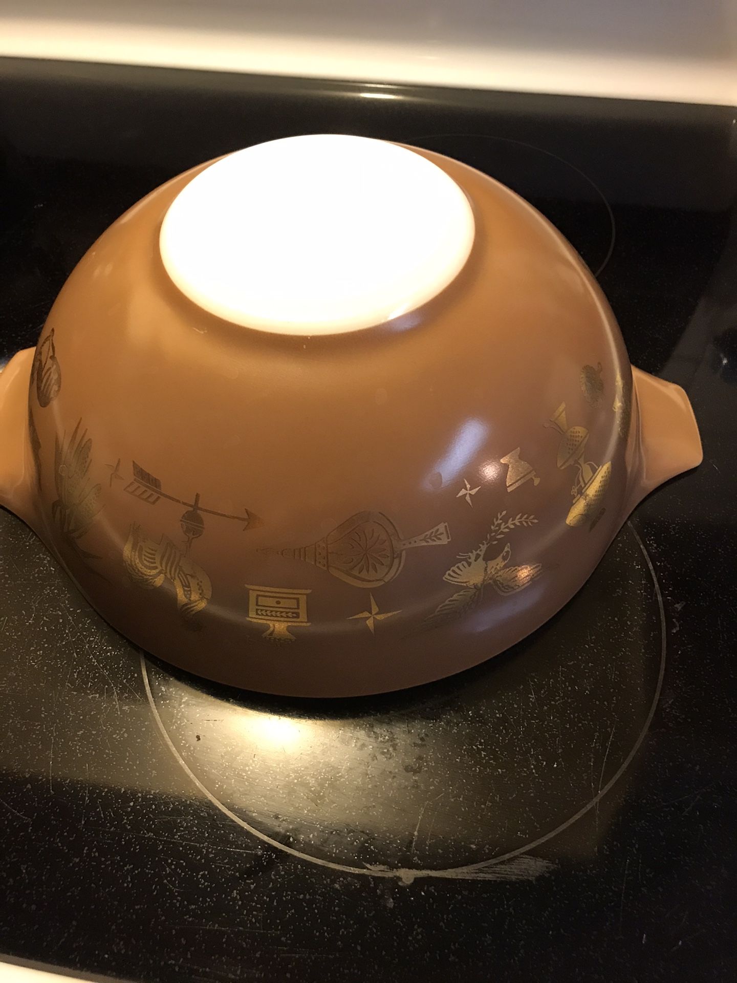 Pyrex nesting bowls