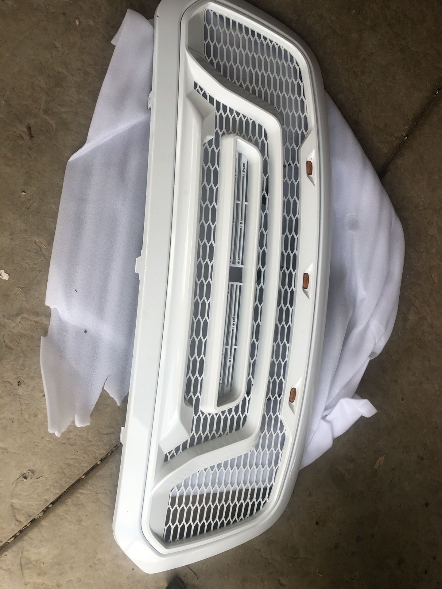 Grill Style Raptor Light Bar