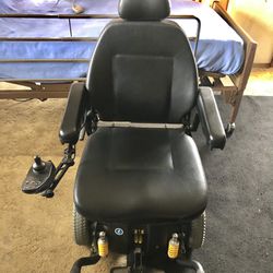 Motorized Mobile Chair With Charger  Thumbnail