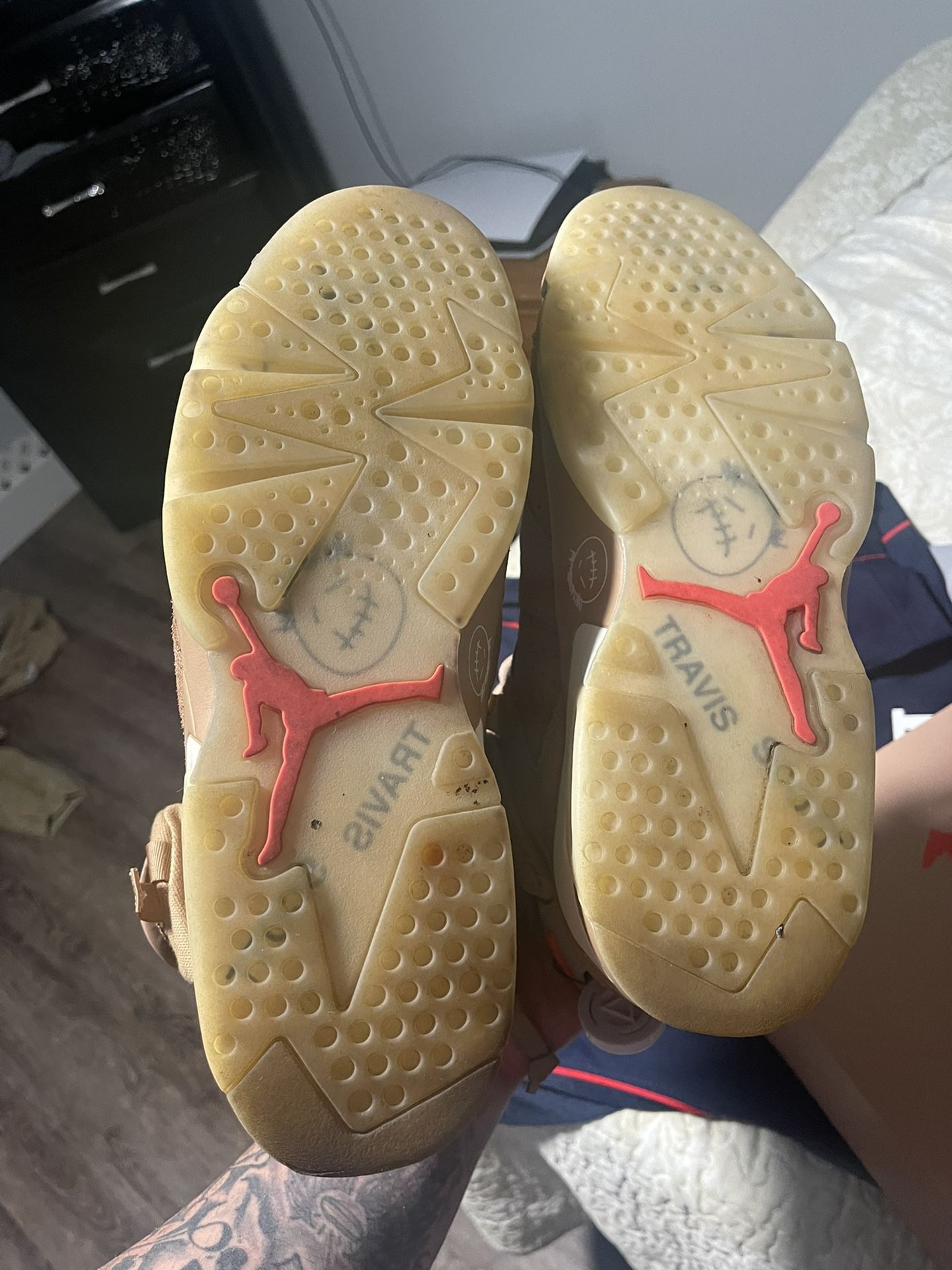 Jordan Travis Scott 6