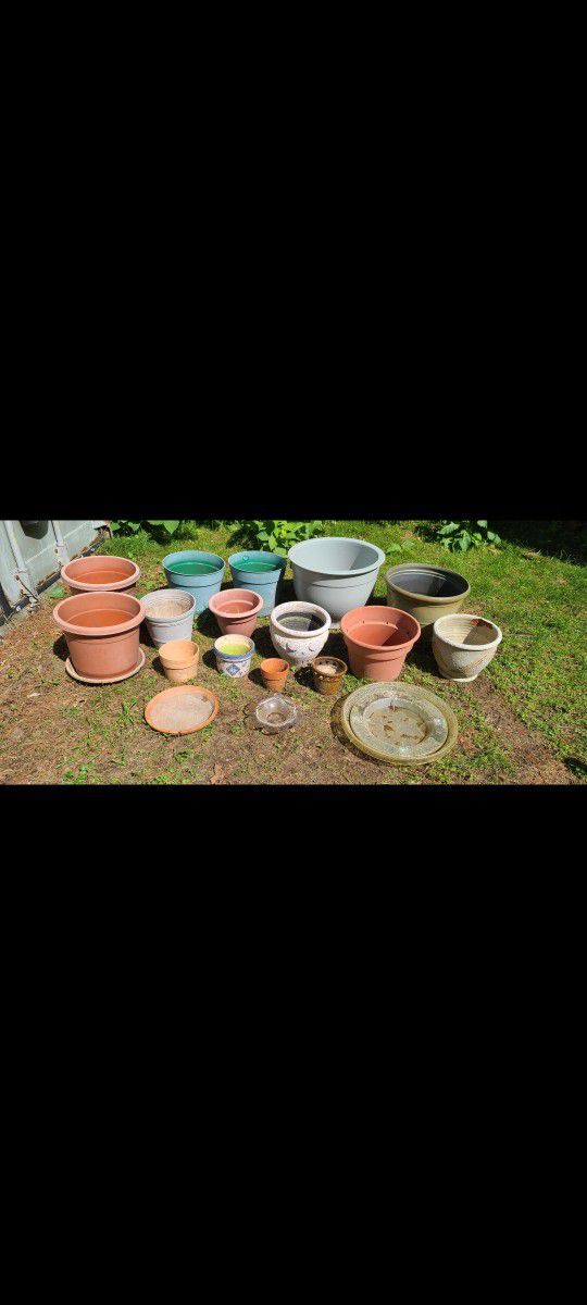 Garden Pots Plastic,  Terra Cotta, Ceramic,  Foam 