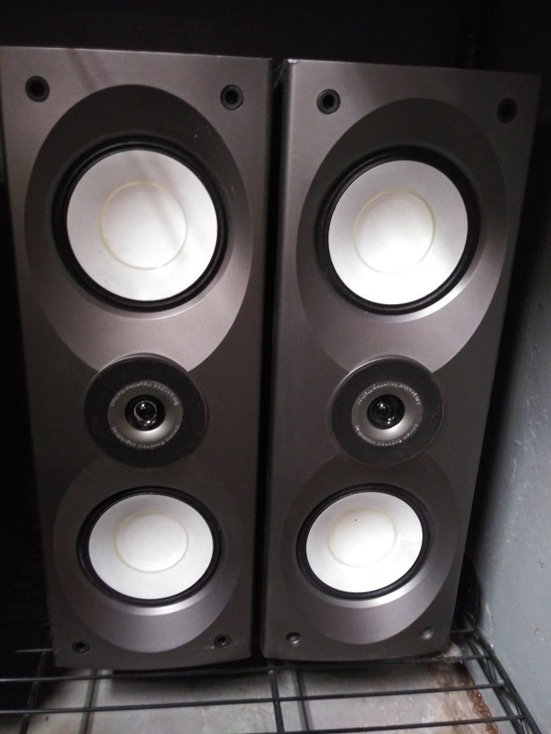 Onkyo speakers
