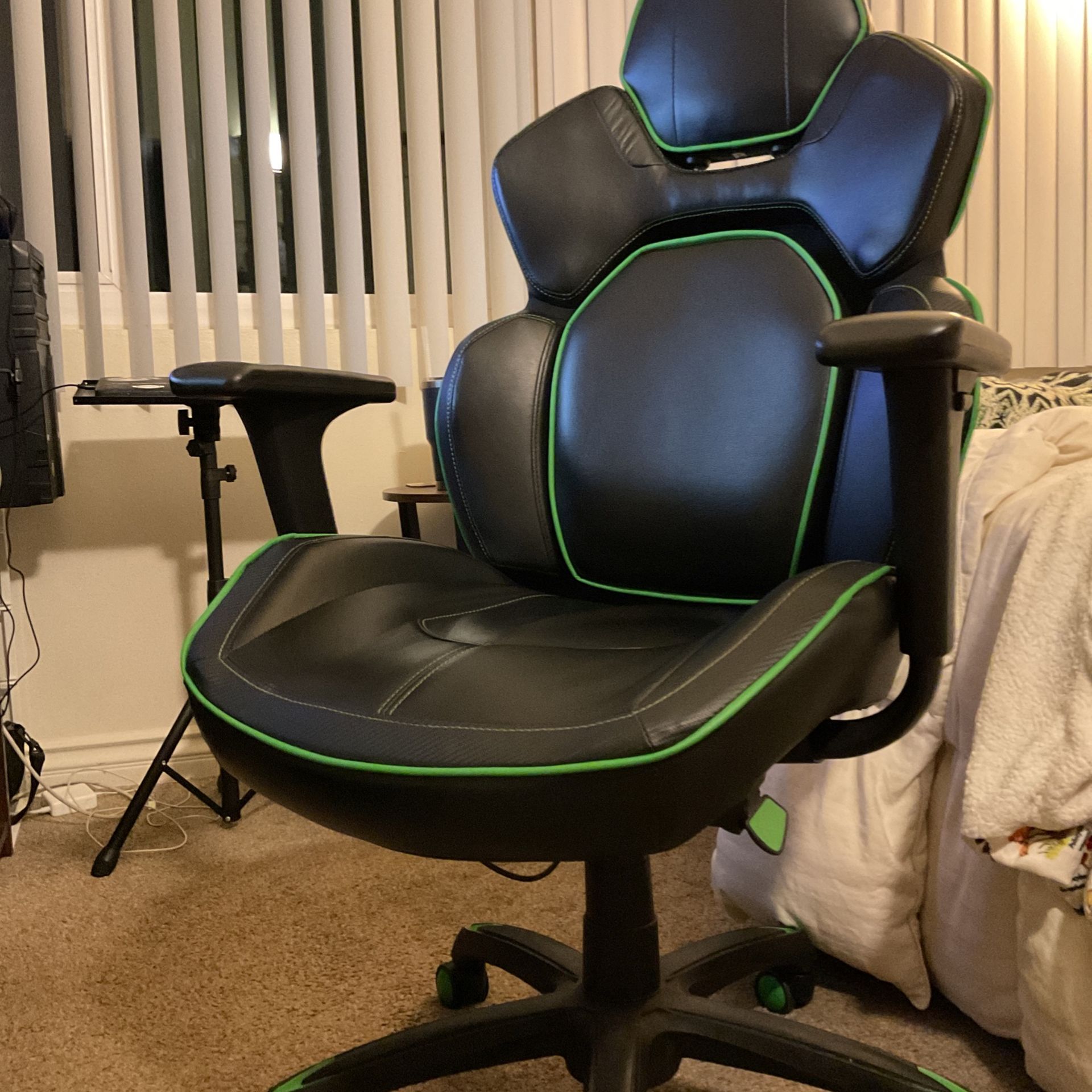 costco gaming chair dps