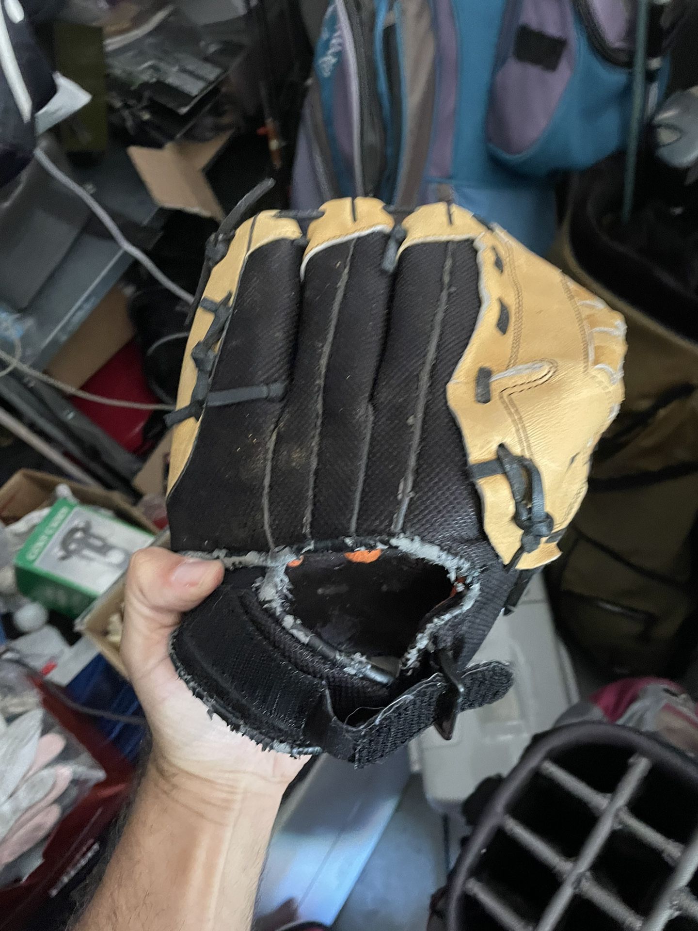 Baseball glove Easton 12 inches  
