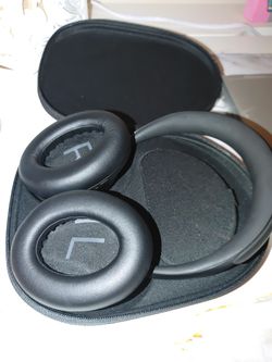 Bose NC700 Headphones Thumbnail
