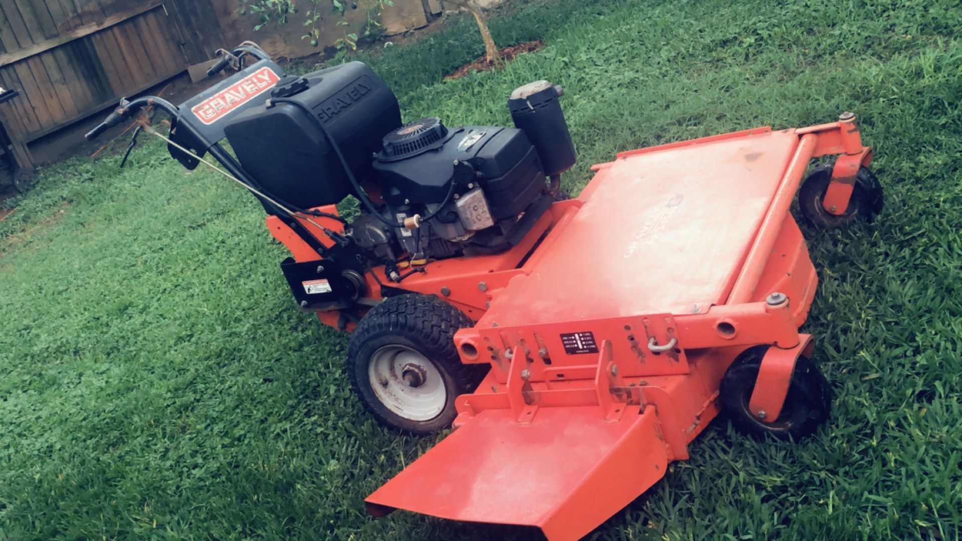 GRAVELY PRO1548. Motor Kawasaki 15.0 48" for Sale in Channelview, TX
