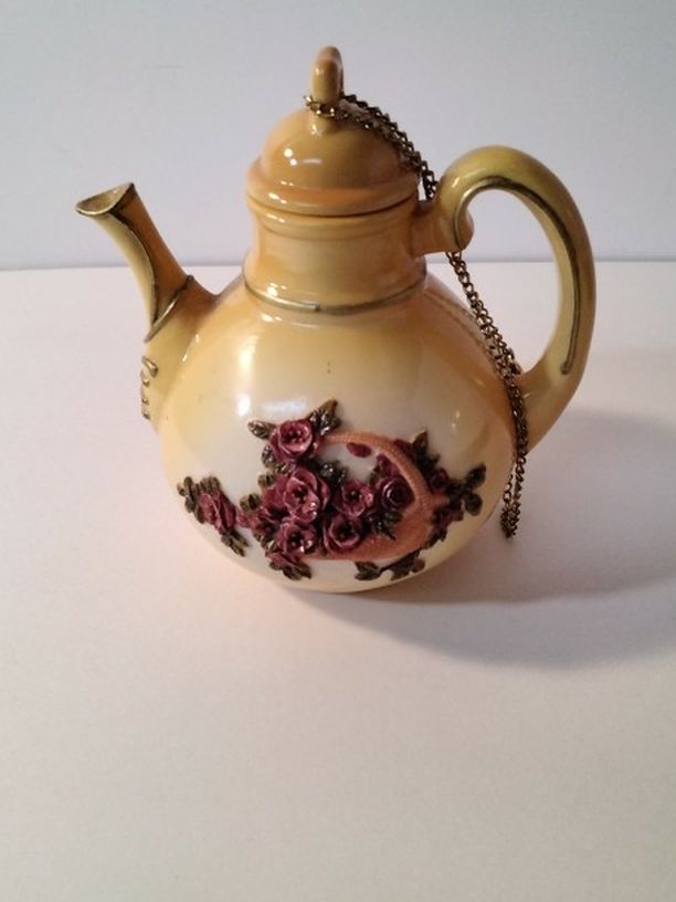 Really Small Tea Pot .