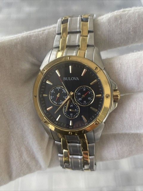 Bulova Men's Classic Collection Watch 98C120 MSRP $395
