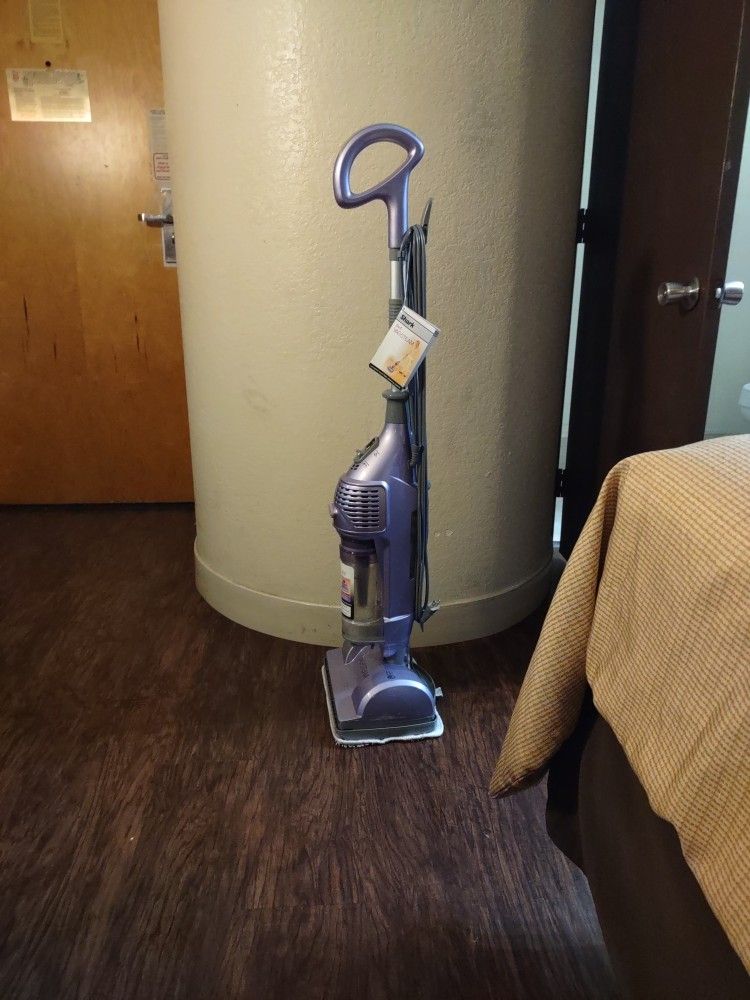 Shark Steamer