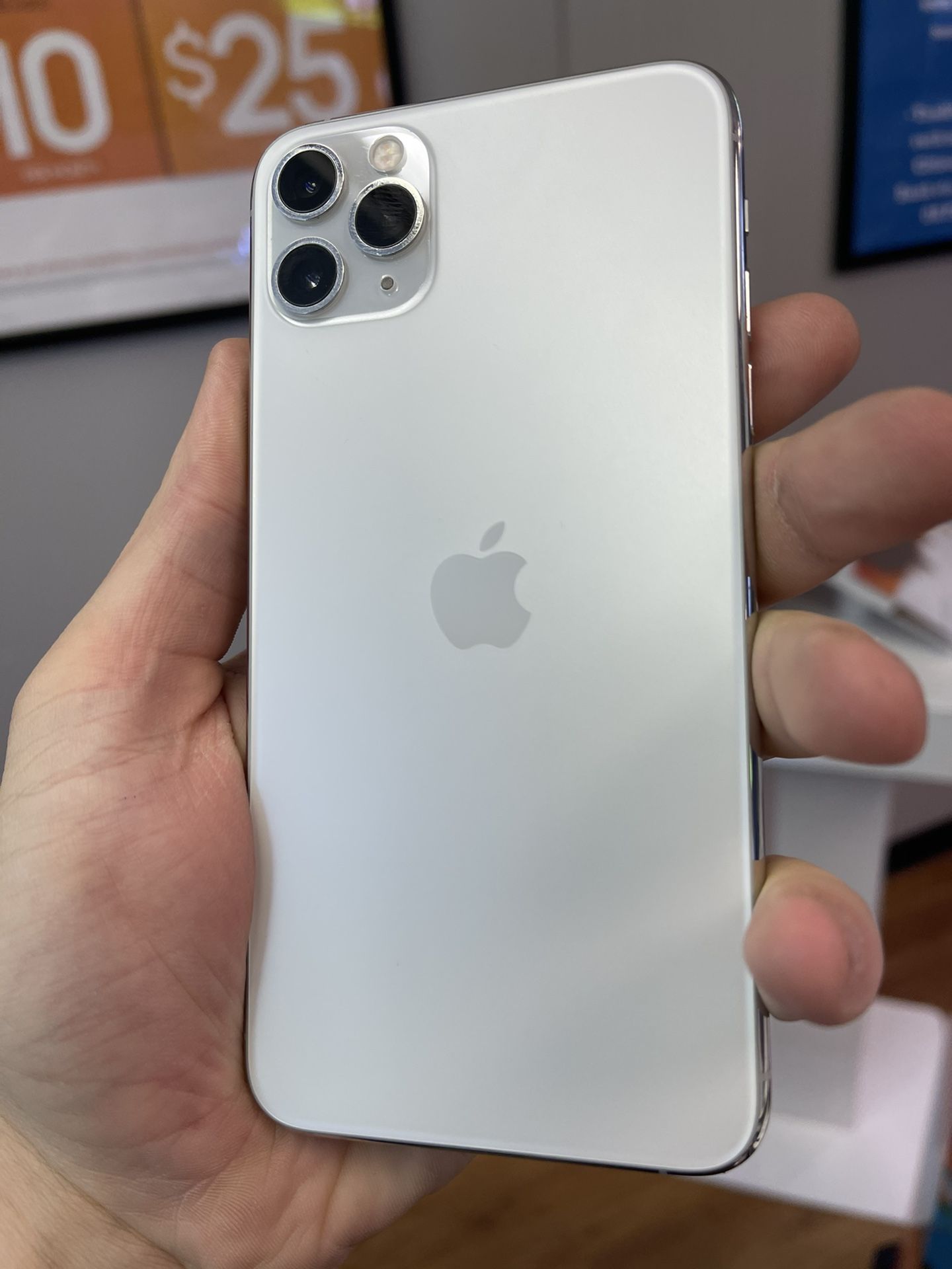 ＷＥＢ限定カラー有 S iPhone 11 Pro Max シルバー 256 GB SIMフリー