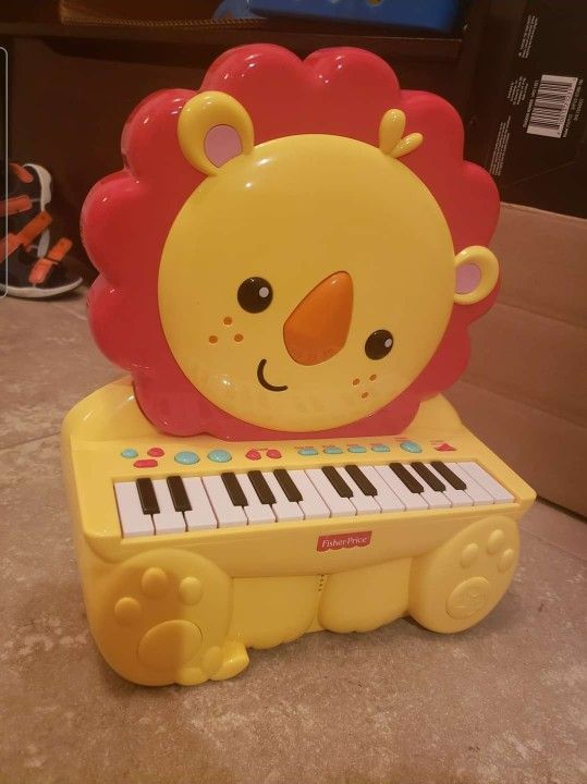 Fisher Price Piano Lion