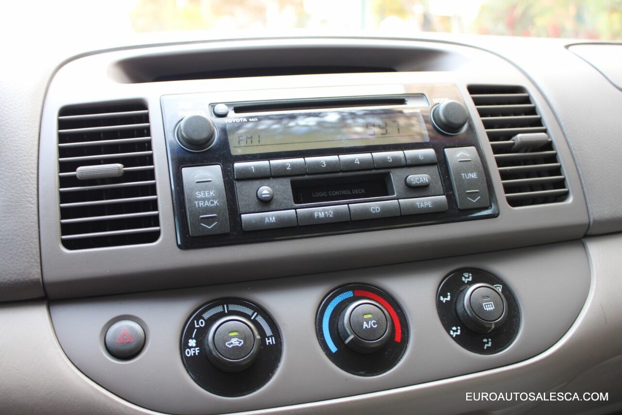 2004 Toyota Camry