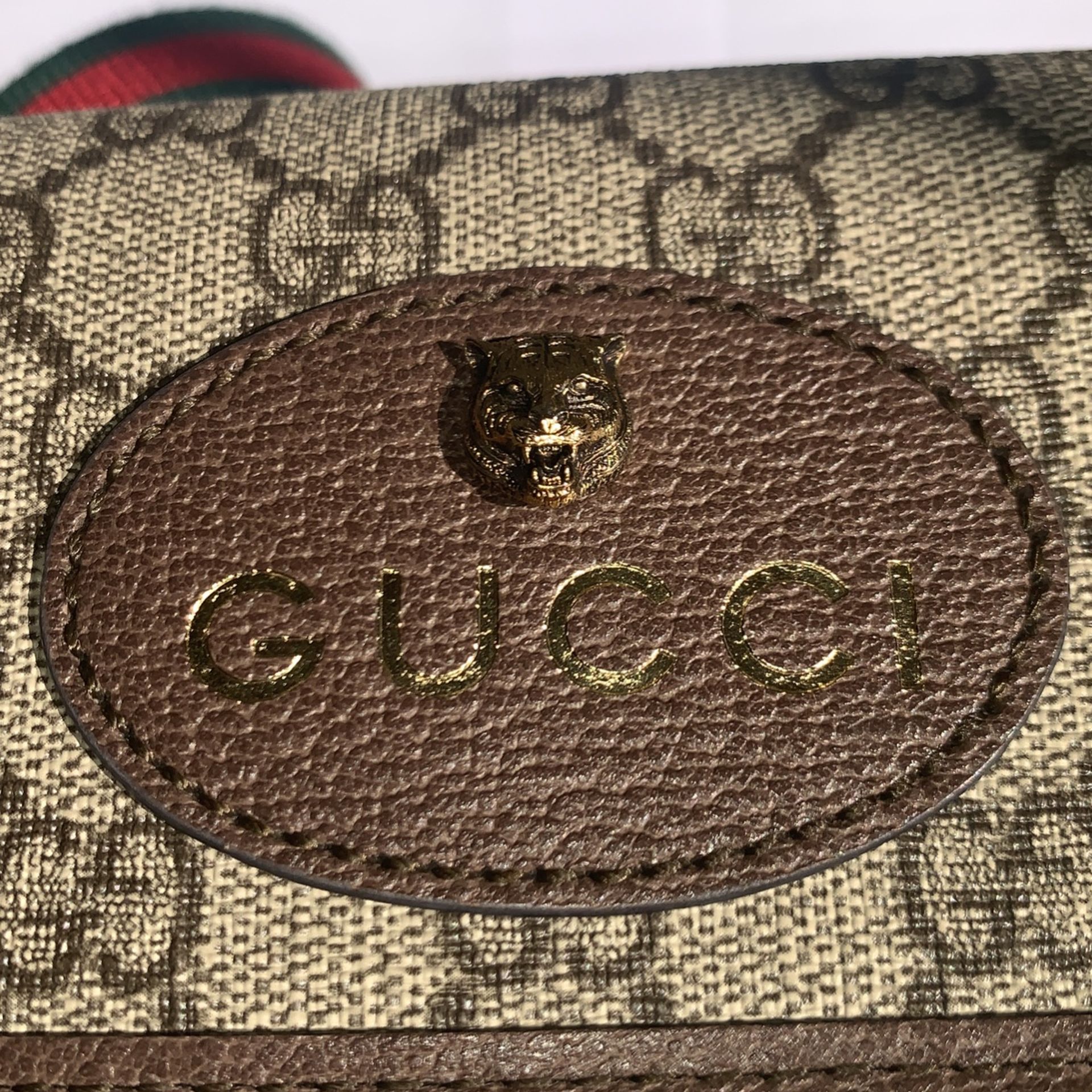 Gucci Women’s Cross Bag Purse