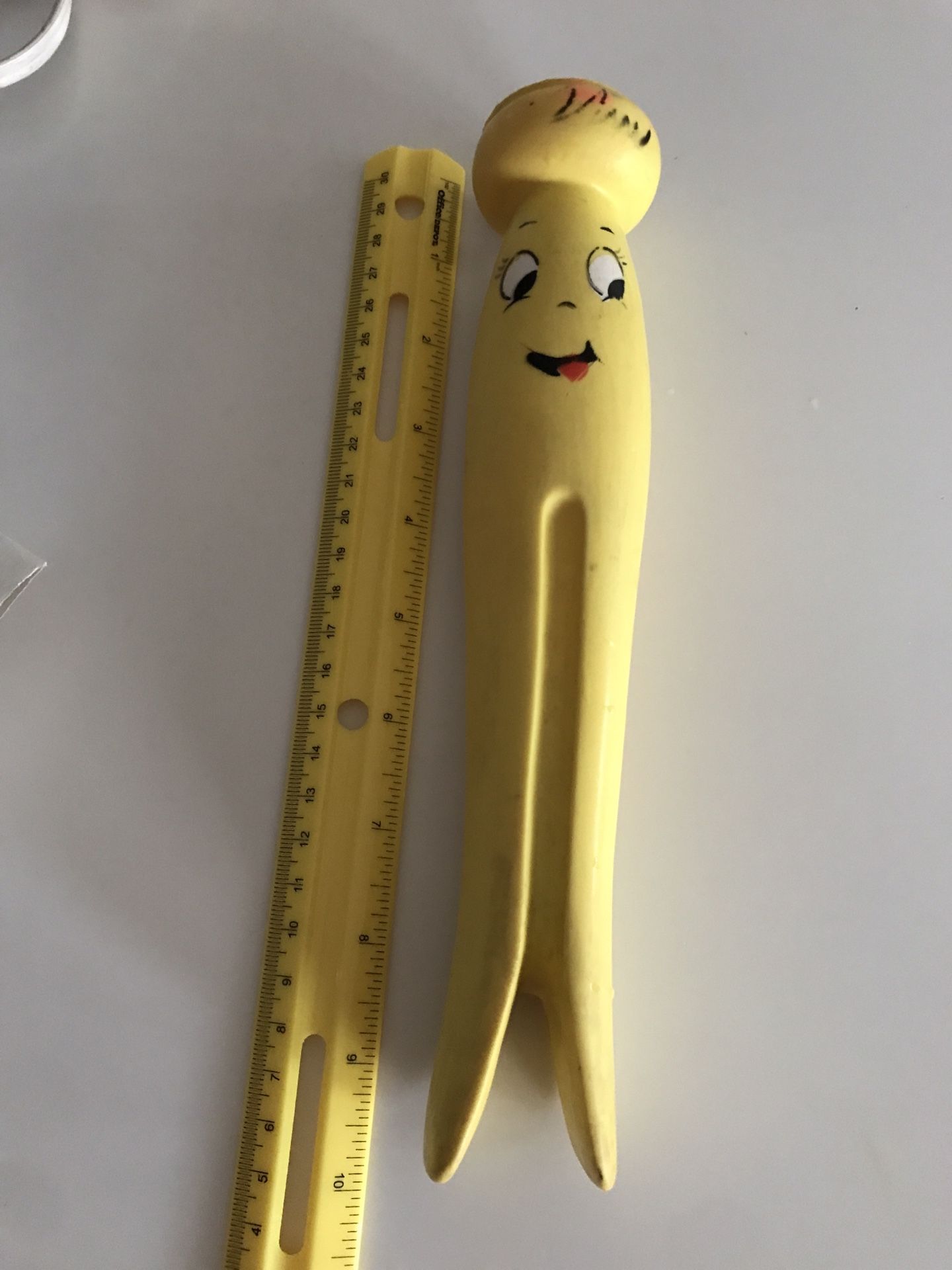 1960s, Clothes Pin, Squeaky Toy, Alan Jay squeaky, clothes pin toy, squeaky toys vintage, clothes pin toy with smiley face