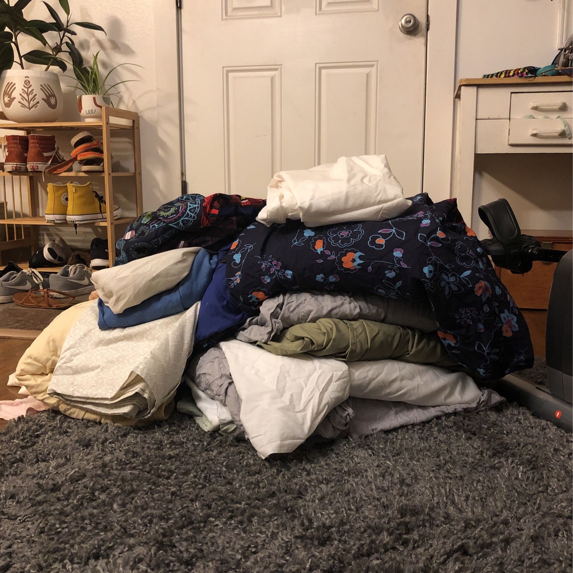 Assorted Top Sheets/Bedding