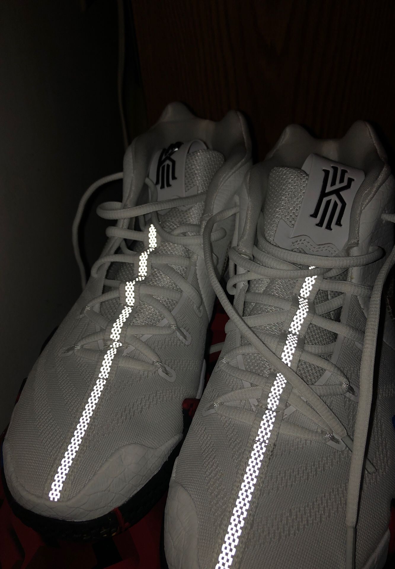 Nike Kyrie 4 “March Madness” 🏀