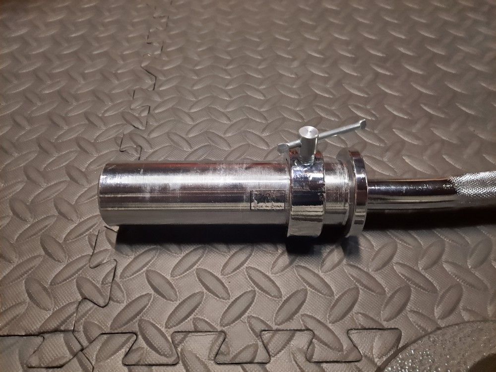 CAP OLYMPIC CURL BAR & 60lbs CAP OLYMPIC GRIP PLATES $125 FIRM -NO NEGOTIATIONS: PLEASE READ DESCRIPTION FOR DETAILS AND DIMENSIONS