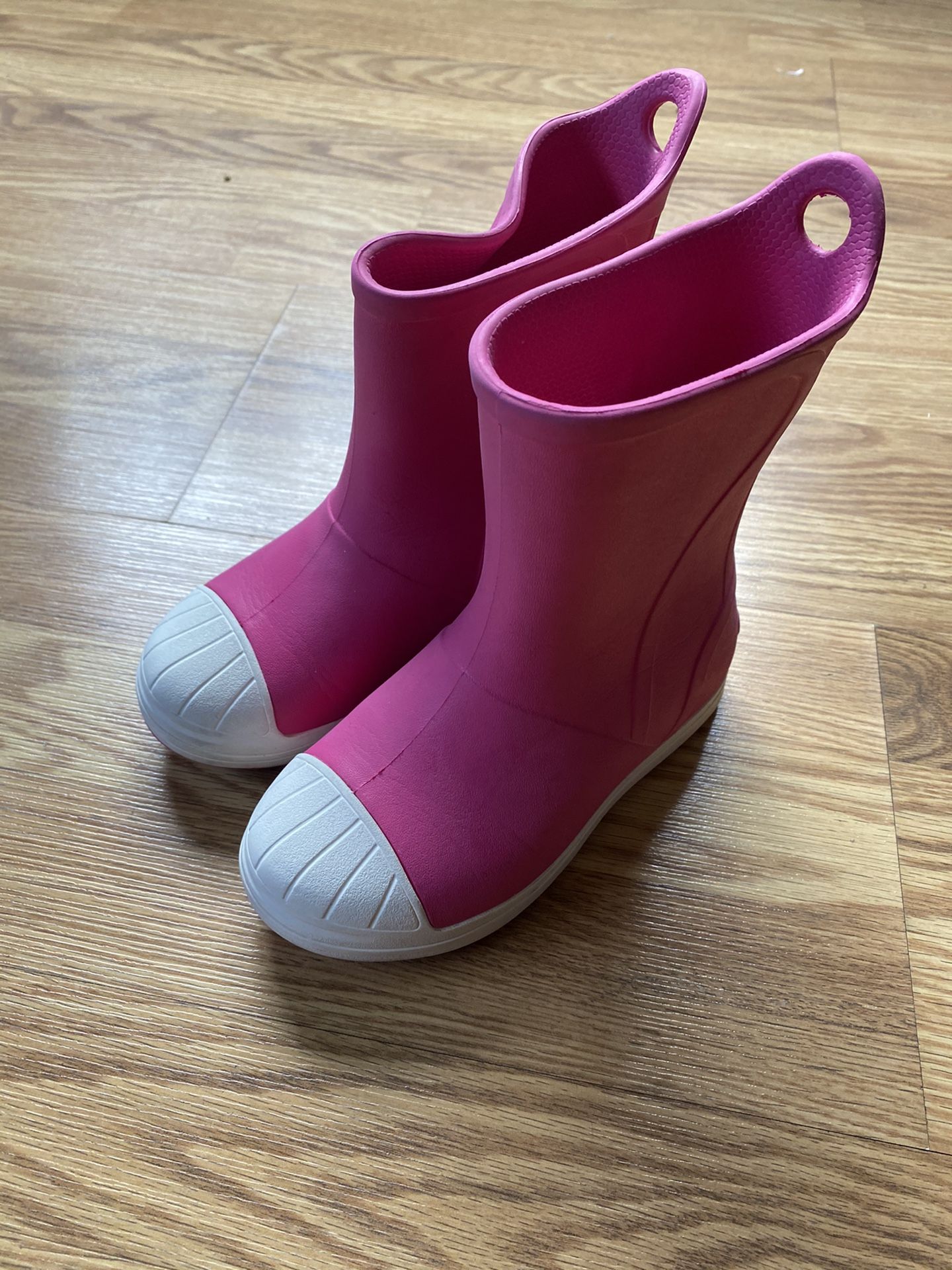 Girl’s Hot Pink Rain Boots Crocs-Size 11