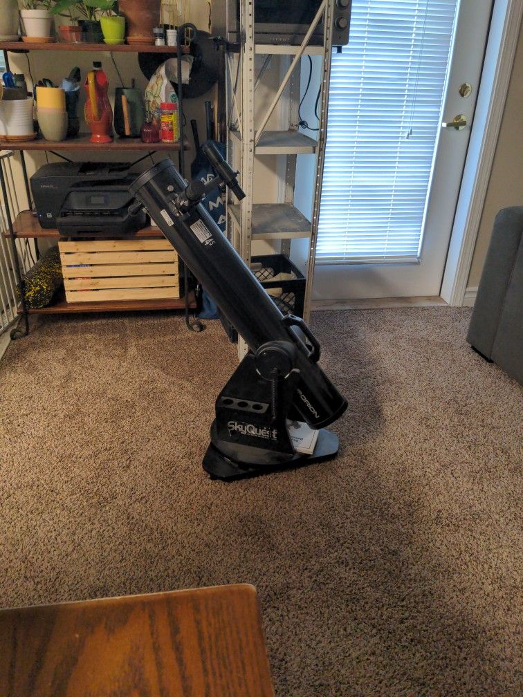 Skyquest Telescope